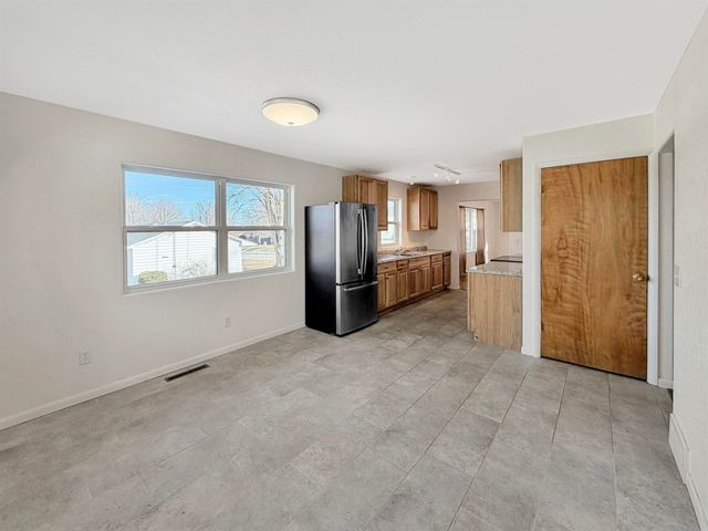 714 6th Street, Traer, IA 50675