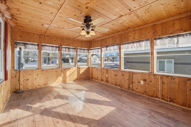 711 SW 6th Street, Independence, IA 50644