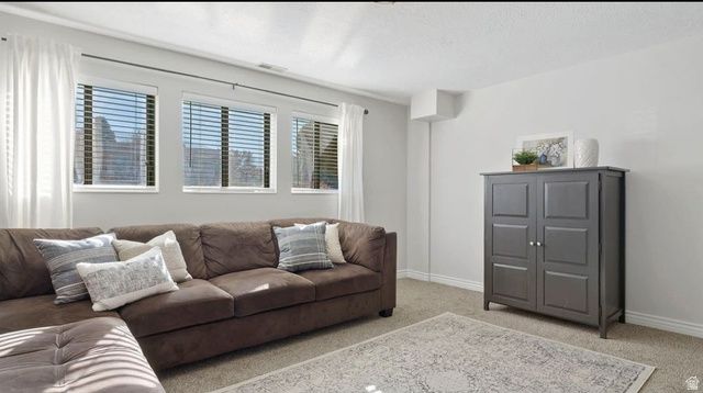 5655 S VILLAGE WAY, South Ogden, UT 84403