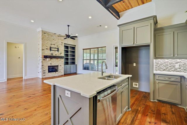 200 Grace Drive, Flowood, MS 39232