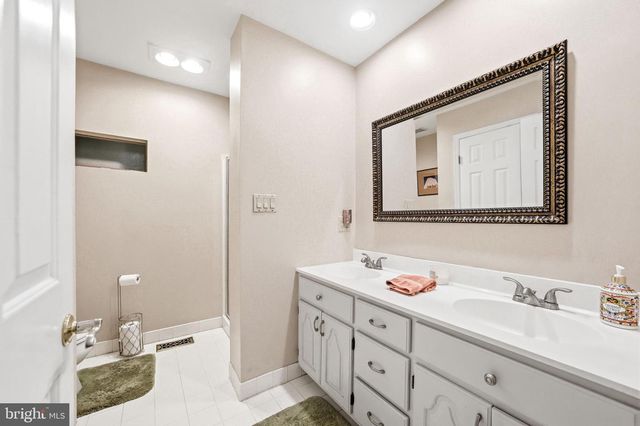 5 RIDGE CT, Medford, NJ 08055