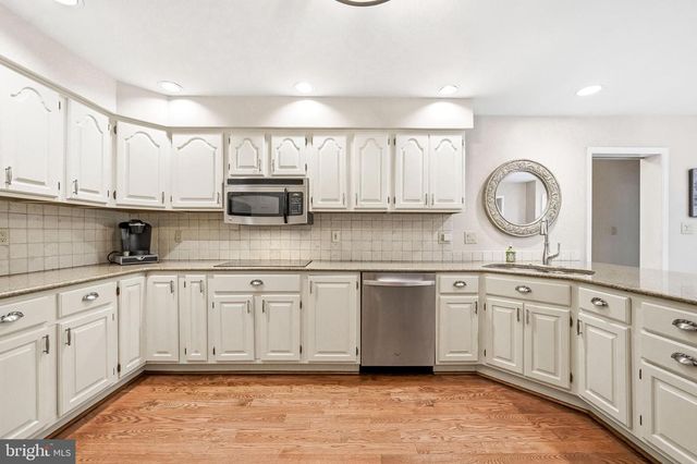5 RIDGE CT, Medford, NJ 08055