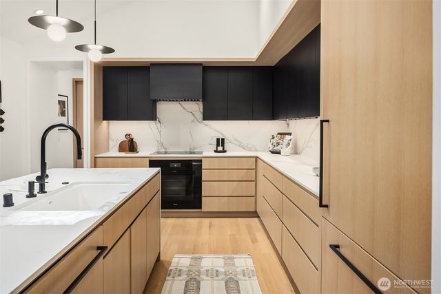 5 Lindley Road, Mercer Island, WA 98040