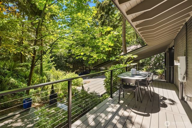 5 Lindley Road, Mercer Island, WA 98040