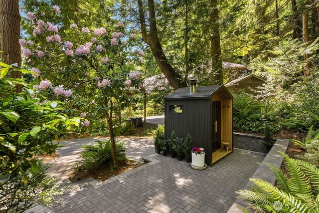 5 Lindley Road, Mercer Island, WA 98040