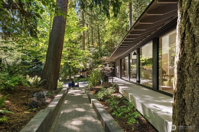 5 Lindley Road, Mercer Island, WA 98040