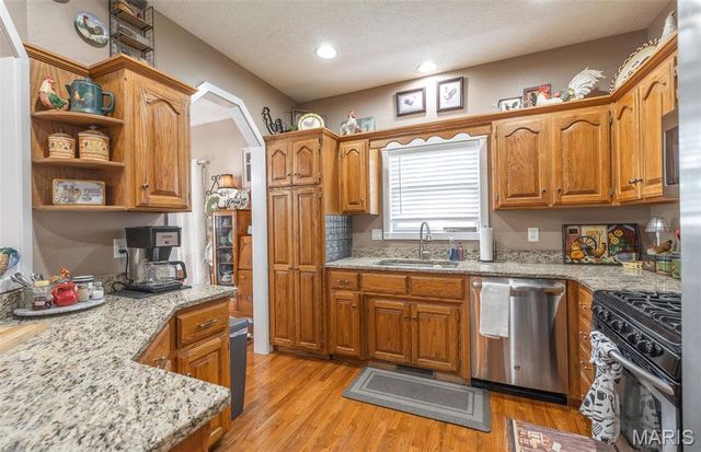 315 Bobby Dale Drive, Waynesville, MO 65583