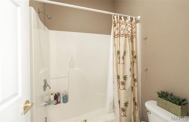 315 Bobby Dale Drive, Waynesville, MO 65583