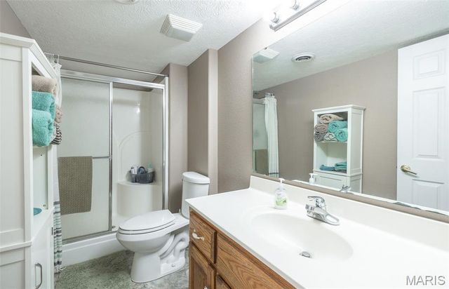 315 Bobby Dale Drive, Waynesville, MO 65583