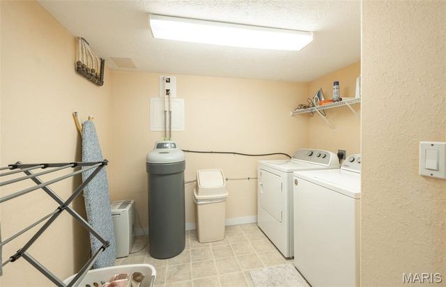 315 Bobby Dale Drive, Waynesville, MO 65583