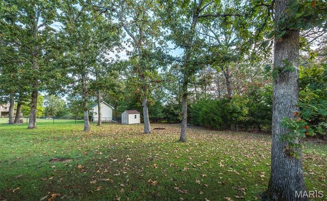 315 Bobby Dale Drive, Waynesville, MO 65583