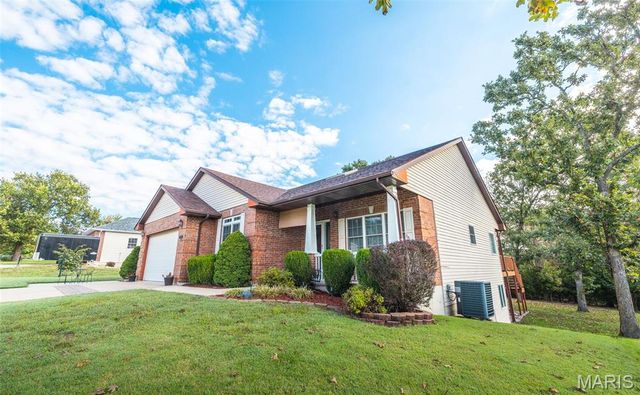 315 Bobby Dale Drive, Waynesville, MO 65583