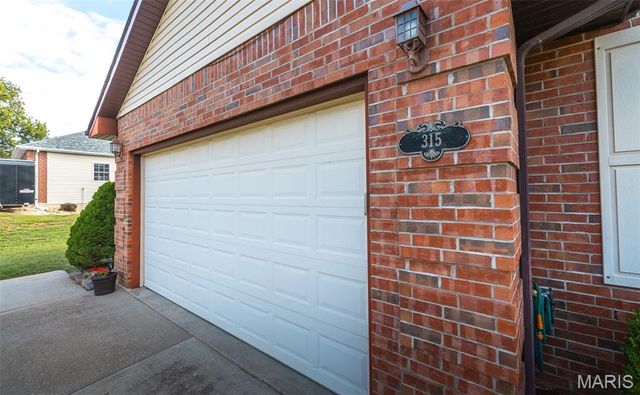 315 Bobby Dale Drive, Waynesville, MO 65583