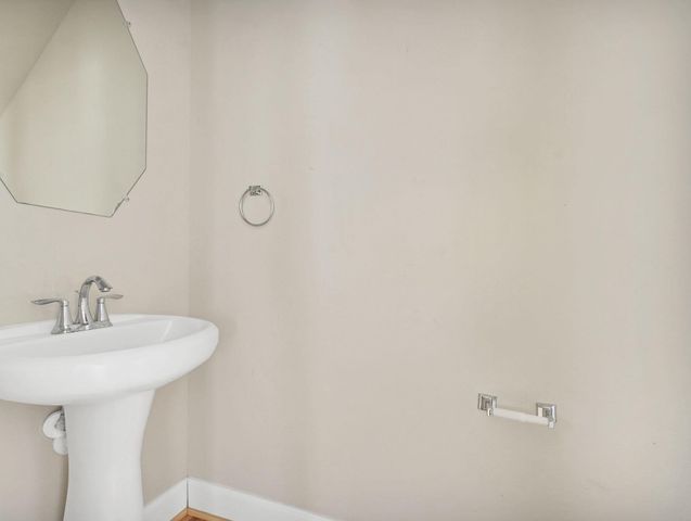 3738 Ashford Villa Lane, Houston, TX 77082