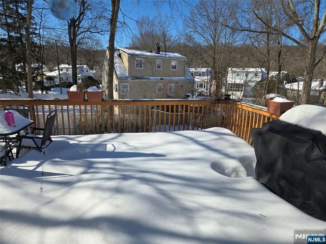 127 Glenwild Avenue, Bloomingdale, NJ 07403