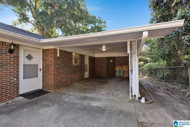 118 KENNILWORTH ROAD, Bessemer, AL 35023