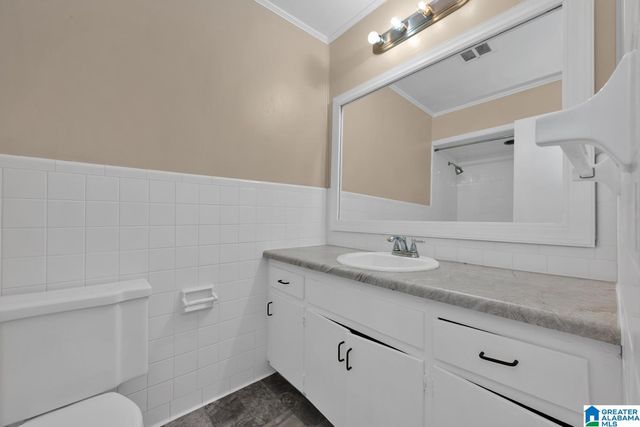 118 KENNILWORTH ROAD, Bessemer, AL 35023