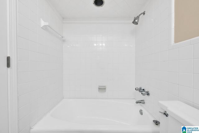 118 KENNILWORTH ROAD, Bessemer, AL 35023