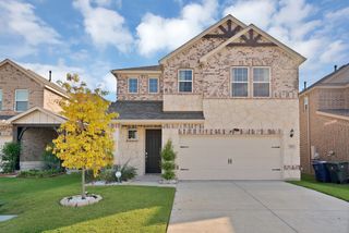 762 Creekwater Lane, Garland, TX 75043