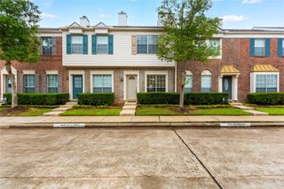 2930 Grants Lake Boulevard 2404, Sugar Land, TX 77479