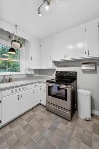 313 S Midvale Boulevard, Madison, WI 53705