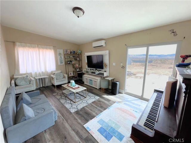 23087 Lucilla, Apple Valley, CA 92308