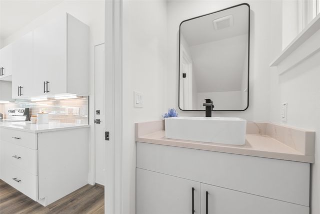 314 S Glasgow Drive, Dallas, TX 75214