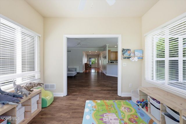 4973 Lake Breeze Lane, Maumee, OH 43537