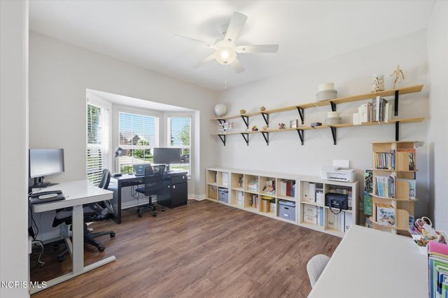 4973 Lake Breeze Lane, Maumee, OH 43537