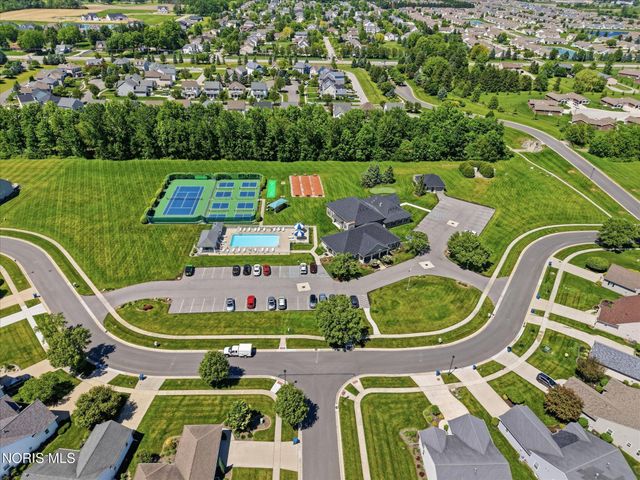 4973 Lake Breeze Lane, Maumee, OH 43537