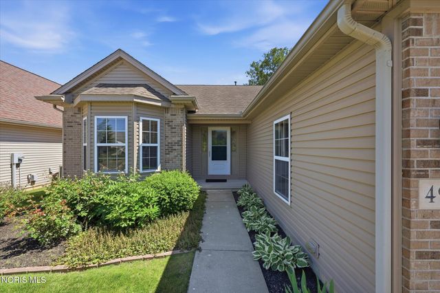 4973 Lake Breeze Lane, Maumee, OH 43537