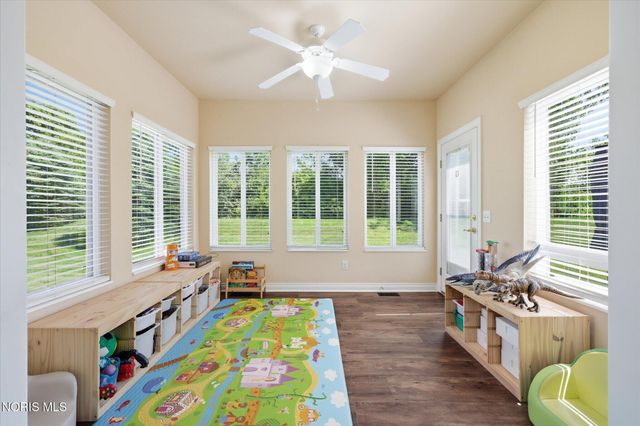 4973 Lake Breeze Lane, Maumee, OH 43537
