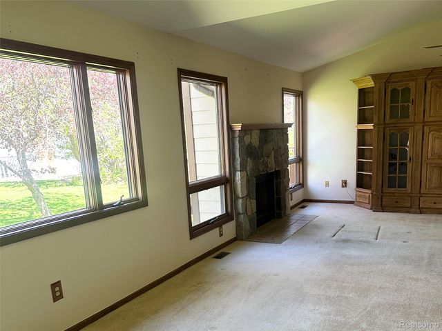 8329 Caribou Trail, Independence Charter Township, MI 48348