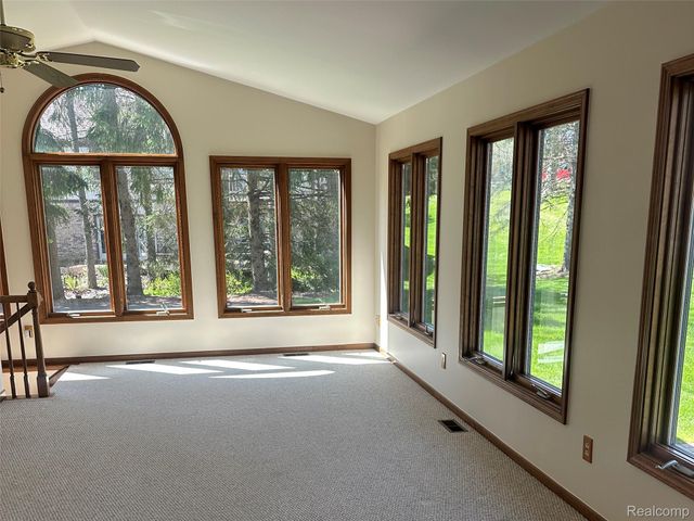 8329 Caribou Trail, Independence Charter Township, MI 48348