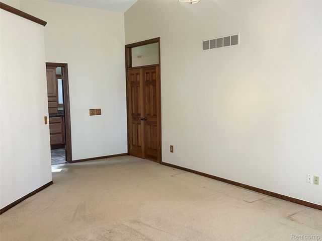 8329 Caribou Trail, Independence Charter Township, MI 48348