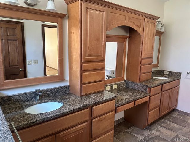 8329 Caribou Trail, Independence Charter Township, MI 48348