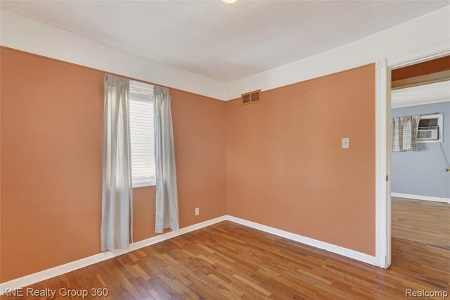 3842 Beechwood Avenue, Flint, MI 48506