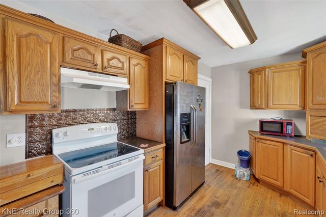 3842 Beechwood Avenue, Flint, MI 48506