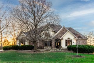 28790 N Sky Crest Drive, Ivanhoe, IL 60060