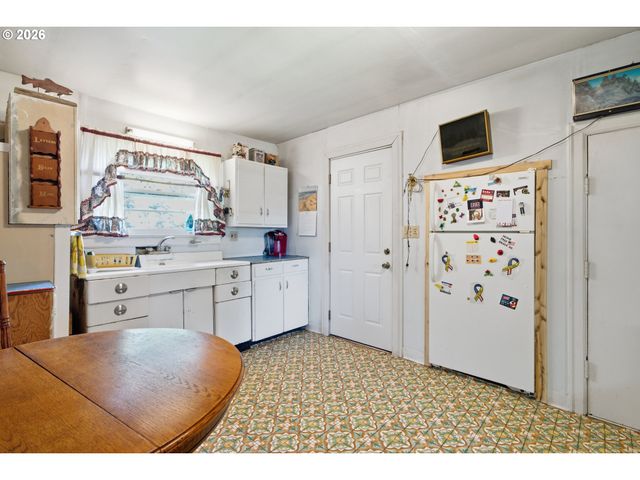 895 ELMA Ave Se, Salem, OR 97317