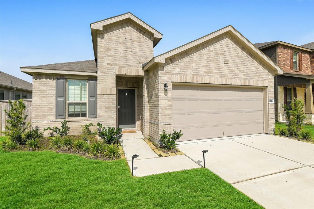 16910 Elm Grove Road, Conroe, TX 77302
