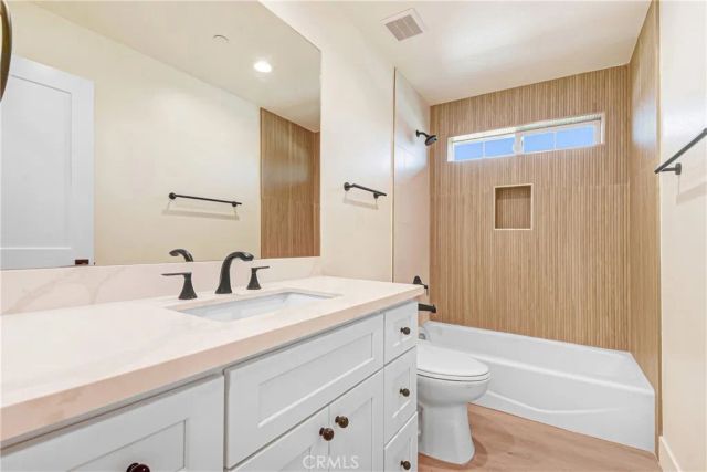 16385 Valencia Avenue 2, Fontana, CA 92335