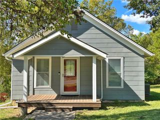 2424 S 26th Street, Kansas City, KS 66106