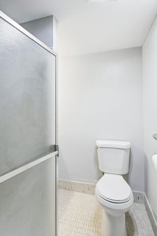 2004 Lake Osborne Drive 1, Lake Worth Beach, FL 33461