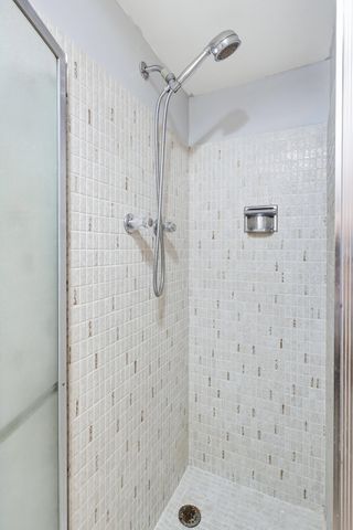 2004 Lake Osborne Drive 1, Lake Worth Beach, FL 33461