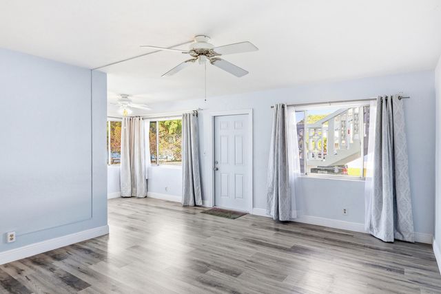 2004 Lake Osborne Drive 1, Lake Worth Beach, FL 33461