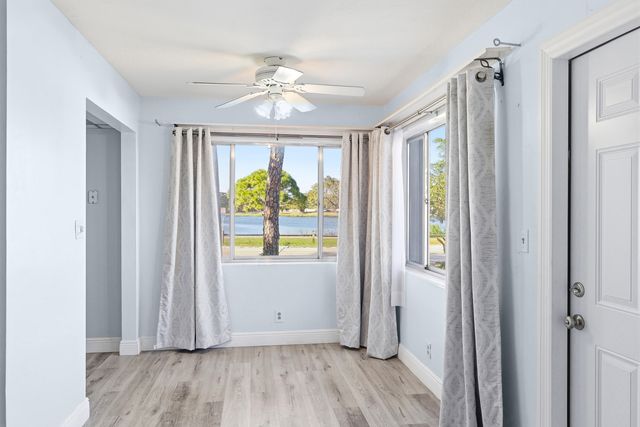 2004 Lake Osborne Drive 1, Lake Worth Beach, FL 33461