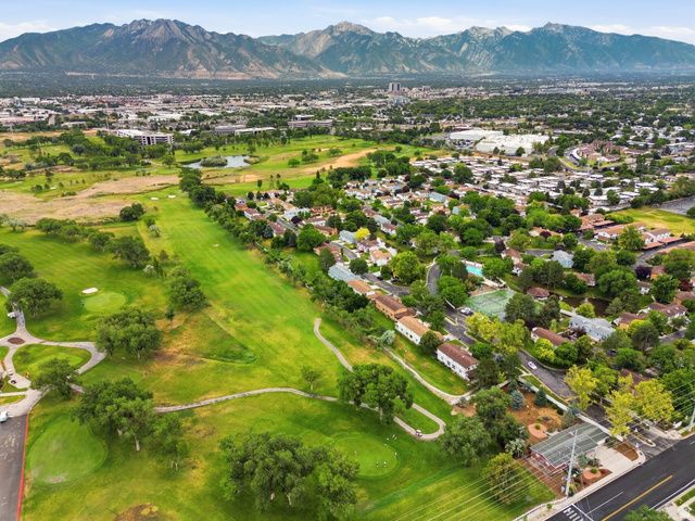 4229 S DERBYSHIRE CT, Taylorsville, UT 84123