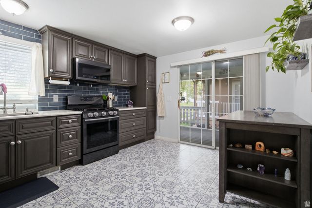 4229 S DERBYSHIRE CT, Taylorsville, UT 84123