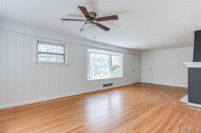 10735 Wurdack Avenue, St Louis, MO 63114
